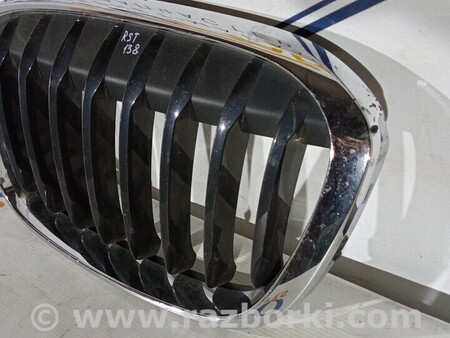 ФОТО Решетка-ноздря бампера переднего левая для BMW X1 Киев