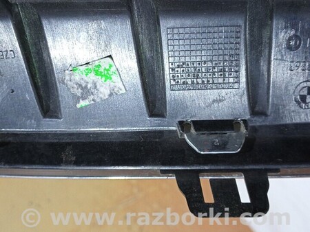 ФОТО Решетка-ноздря бампера переднего левая для BMW X1 Киев