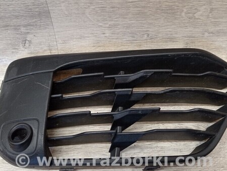 ФОТО Решітка накладка заглушка туманки ПТФ переднього бампера для BMW X1 Киев