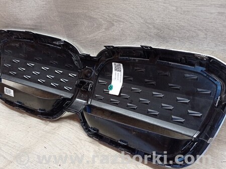 ФОТО Решетка радиатора бампера переднего центральная для BMW X3 Киев