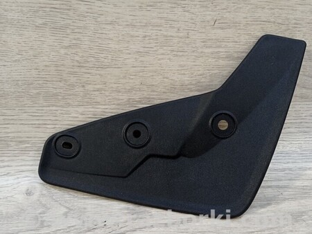 ФОТО Брызговик задний правий для Volvo XC40 Киев