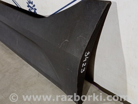 ФОТО Молдинг двери задней левой Молдинг двері задньої для Volvo XC40 Киев