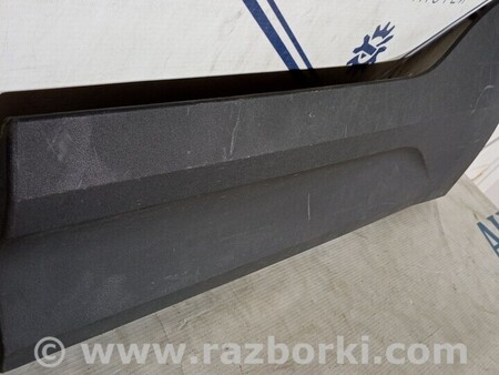ФОТО Молдинг двери задней левой Молдинг двері задньої для Volvo XC40 Киев