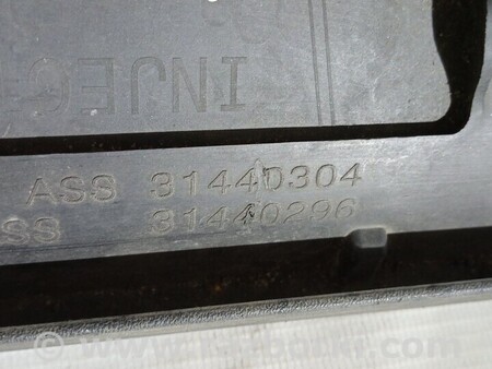 ФОТО Молдинг двері задньої лівої Молдинг двері задньої для Volvo XC60 Киев