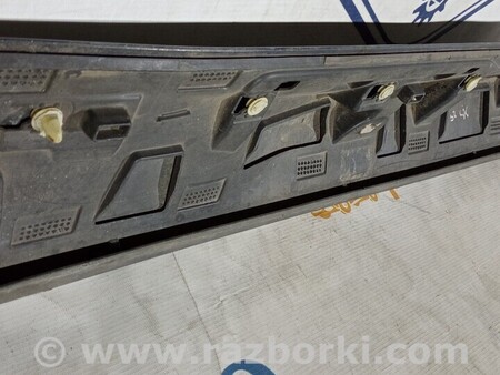 ФОТО Молдинг двері задньої лівої Молдинг двері задньої для Volvo XC60 Киев