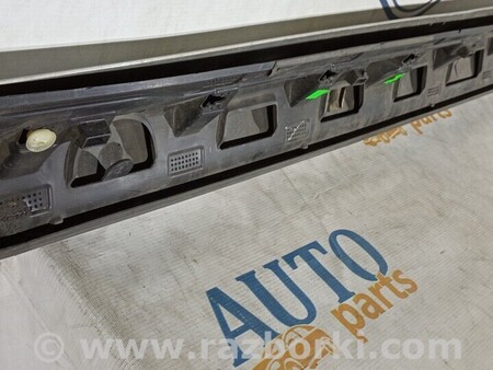 ФОТО Молдинг задней правой двери нижний Нижній молдинг для Volvo XC60 Киев