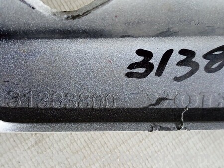 ФОТО Накладка бампера переднего левая Накладка бампера переднього для Volvo XC90 Киев