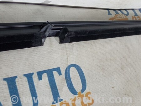 ФОТО Уплотнитель резинка двери задняя левая Ущільнювач гумка для Volvo XC90 Киев