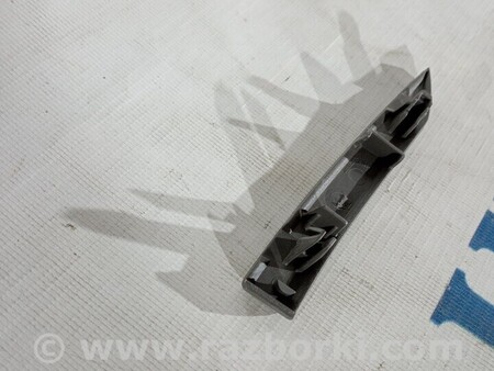 ФОТО НАКЛАДАННЯ ПЕРЕДНІЙ ПРАВОЇ ДВЕРІ для Jaguar XE Киев