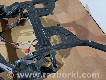 ФОТО Передня балка підрамник для Jaguar XE Киев