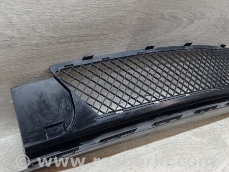 ФОТО Решетка радиатора бампера переднего центральная нижняя для BMW Z4 Киев