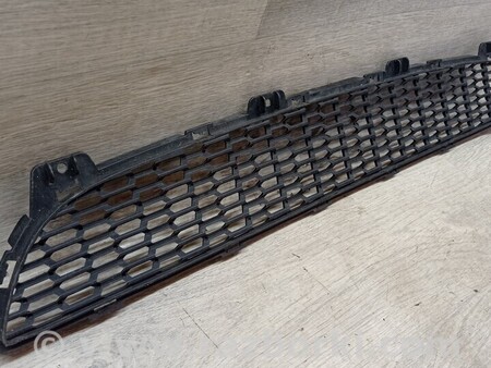 ФОТО Решетка радиатора бампера переднего центральная нижняя для BMW Z4 Киев