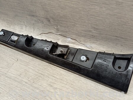 ФОТО Кронштейн кріплення направляюча порога задній лівий для Renault ZOE (2012-...) Киев