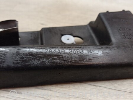 ФОТО Кронштейн кріплення направляюча порога задній лівий для Renault ZOE (2012-...) Киев