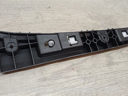 ФОТО Кронштейн кріплення направляюча порога задній лівий для Renault ZOE (2012-...) Киев