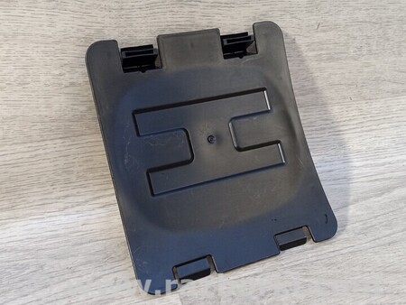 ФОТО Заглушка Подкрылка переднего левая правая для BMW 1-Series (все года выпуска) Киев