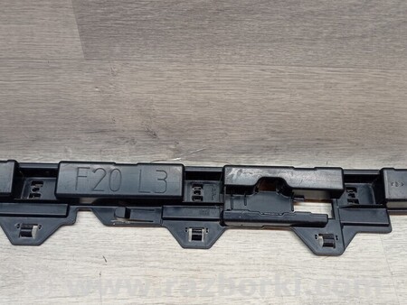 ФОТО Кронштейн кріплення накладки порога лівий для BMW 1-Series (все года выпуска) Киев