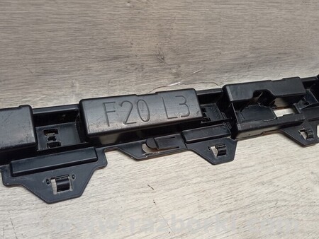 ФОТО Кронштейн кріплення накладки порога лівий для BMW 1-Series (все года выпуска) Киев