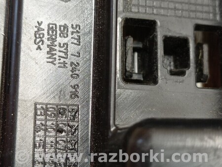 ФОТО Кронштейн кріплення накладки порога правий для BMW 1-Series (все года выпуска) Киев