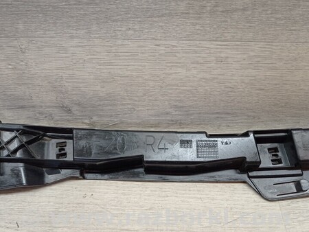 ФОТО Кронштейн кріплення накладки порога правий для BMW 1-Series (все года выпуска) Киев