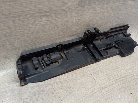 ФОТО Кронштейн кріплення направляюча модуля радіатора лівий Деф для BMW 1-Series (все года выпуска) Киев