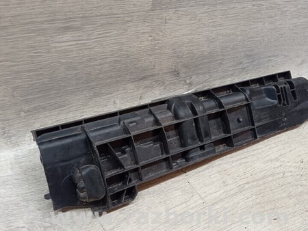 ФОТО Кронштейн кріплення направляюча модуля радіатора лівий Деф для BMW 1-Series (все года выпуска) Киев