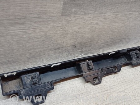 ФОТО Кронштейн кріплення направляюча порога лівий для BMW 1-Series (все года выпуска) Киев