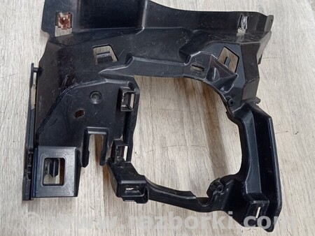 ФОТО Кронштейн кріплення направляюча ПТФ переднього бампера права для BMW 1-Series (все года выпуска) Киев