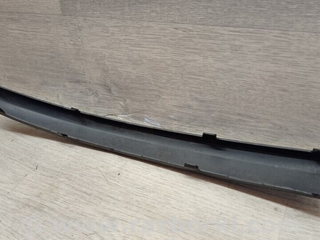 ФОТО Молдинг листва накладка переднього бампера лівий для BMW 1-Series (все года выпуска) Киев