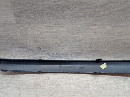 ФОТО Молдинг листва накладка переднього бампера лівий для BMW 1-Series (все года выпуска) Киев