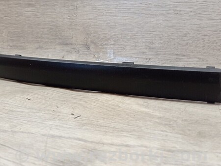 ФОТО Молдинг листва накладка переднього бампера правий для BMW 1-Series (все года выпуска) Киев