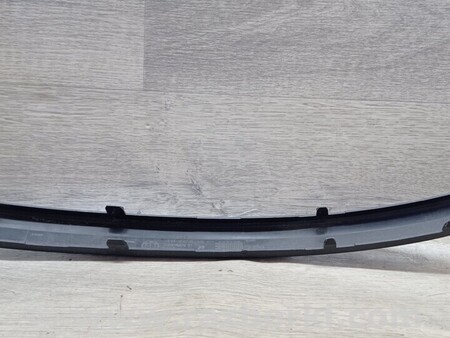 ФОТО Молдинг листва накладка переднього бампера правий для BMW 1-Series (все года выпуска) Киев