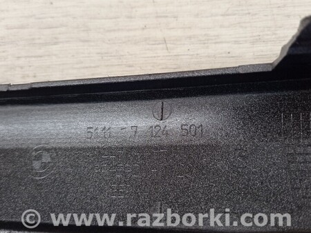 ФОТО Молдинг накладка переднього бампера лівий для BMW 1-Series (все года выпуска) Киев