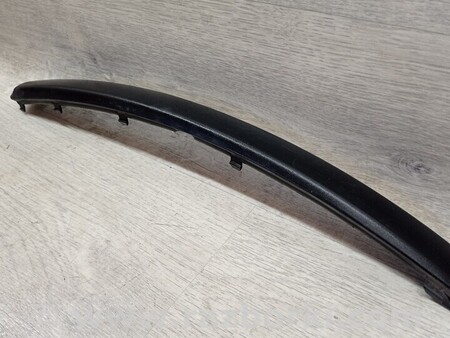 ФОТО Молдинг накладка переднього бампера права для BMW 1-Series (все года выпуска) Киев