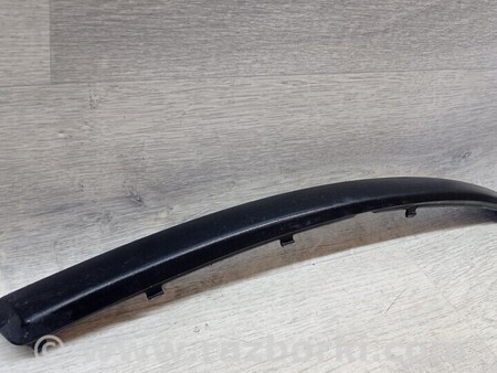 ФОТО Молдинг накладка переднього бампера права для BMW 1-Series (все года выпуска) Киев