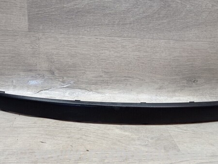 ФОТО Молдинг накладка переднього бампера права для BMW 1-Series (все года выпуска) Киев