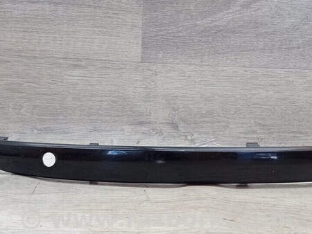 ФОТО Молдинг накладка переднього бампера права для BMW 1-Series (все года выпуска) Киев