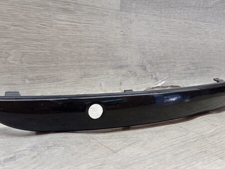 ФОТО Молдинг накладка переднього бампера права для BMW 1-Series (все года выпуска) Киев