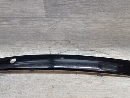 ФОТО Молдинг накладка переднього бампера права для BMW 1-Series (все года выпуска) Киев