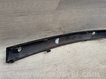 ФОТО Молдинг накладка переднього бампера права для BMW 1-Series (все года выпуска) Киев