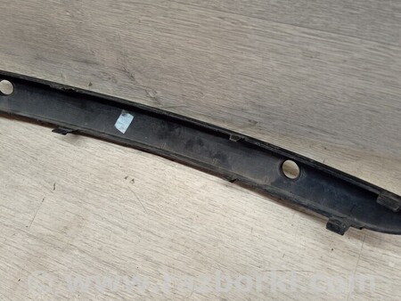 ФОТО Молдинг накладка переднього бампера права для BMW 1-Series (все года выпуска) Киев