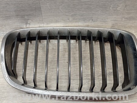 ФОТО Ноздря решітка радіатора права Тайвань для BMW 1-Series (все года выпуска) Киев