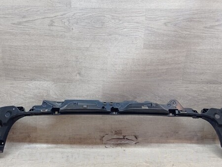 ФОТО Кронштейн бампера заднего центральный для BMW 5-Series (все года выпуска) Киев