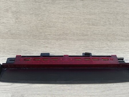 ФОТО Стоп-сигнал задний дополнительный для BMW 5-Series (все года выпуска) Киев