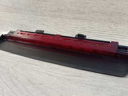 ФОТО Стоп-сигнал задний дополнительный для BMW 5-Series (все года выпуска) Киев