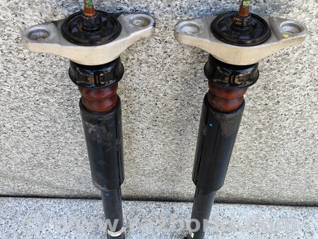 ФОТО Амортизатори задні комплект для KIA Carens 4 (2013-2019) Киев