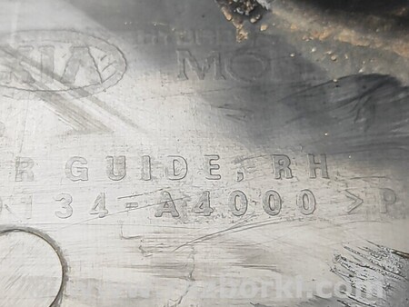 ФОТО Дуфлектор Левый или правый для KIA Carens 4 (2013-2019) Киев