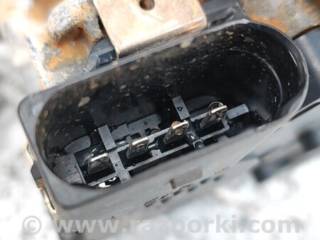 ФОТО Моторчик дворника левый или правый передний для KIA Carens 4 (2013-2019) Киев