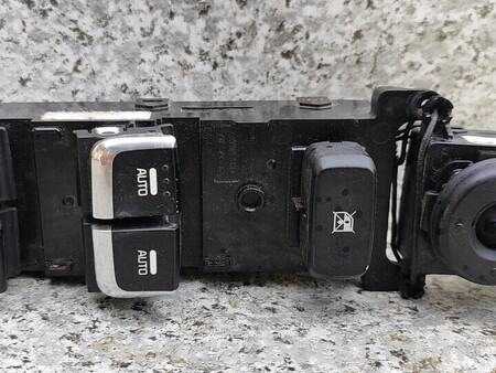 ФОТО Панель управления стеклоподемниками зеркаламы для KIA Carens 4 (2013-2019) Киев