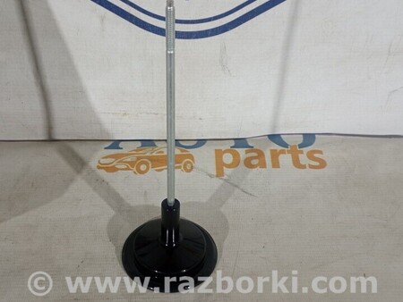 ФОТО Болт Кріплення запасного колеса для Ford Fiesta Mk7 (2017-...) Киев